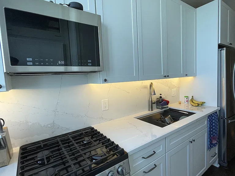 1210 W Jarvis Ave #3S — Photo 8