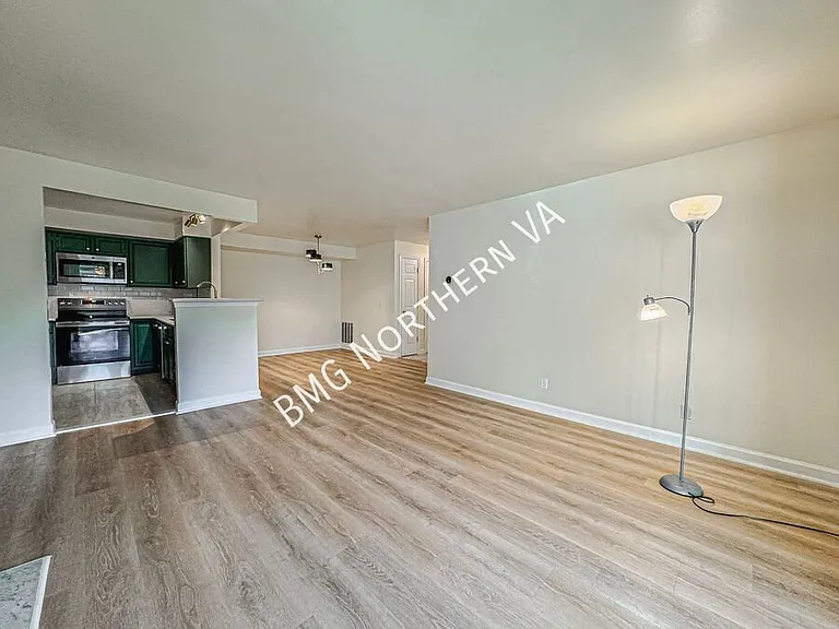 12005 Ridge Knoll Dr #10 — Photo 6
