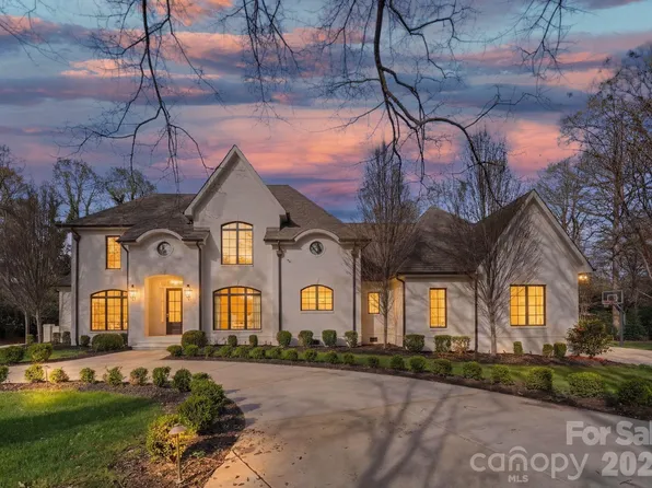 2043 Sharon Ln, Charlotte, NC 28211