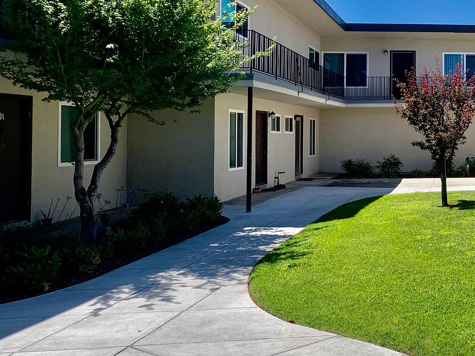 2nd image of 2090 Radio Ave #211