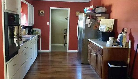 4th image of 255 Frazier St