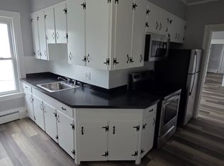 10 Pleasant Pl #10963436, Leominster, MA 01453
