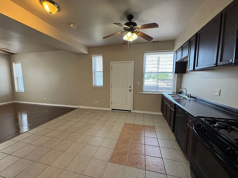 7016 S Sangamon St #3 — Photo 9