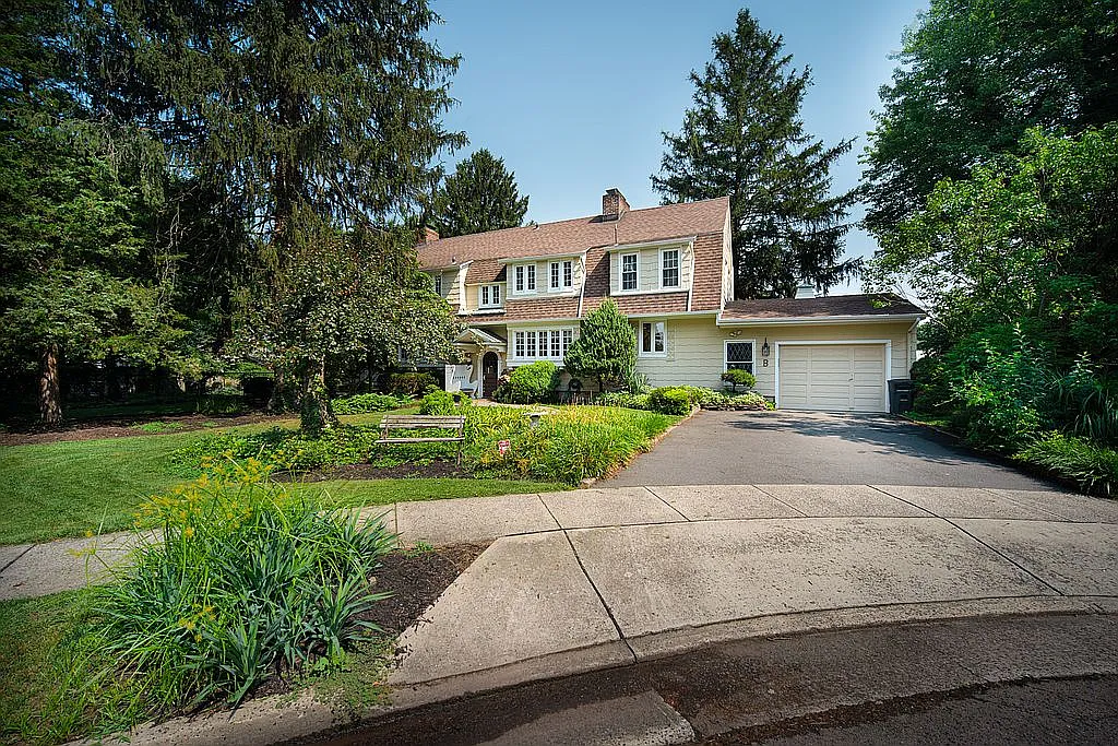108 Linke Ct photo 1
