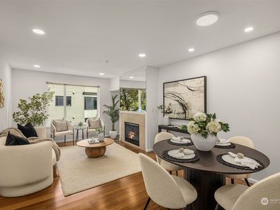 559 McGraw Street UNIT 101, Seattle, WA, 98109