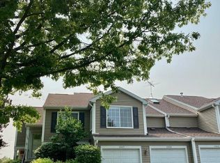 1967 Windsong Dr, Schaumburg, IL 60194