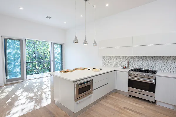 Sold by Compass | media 1