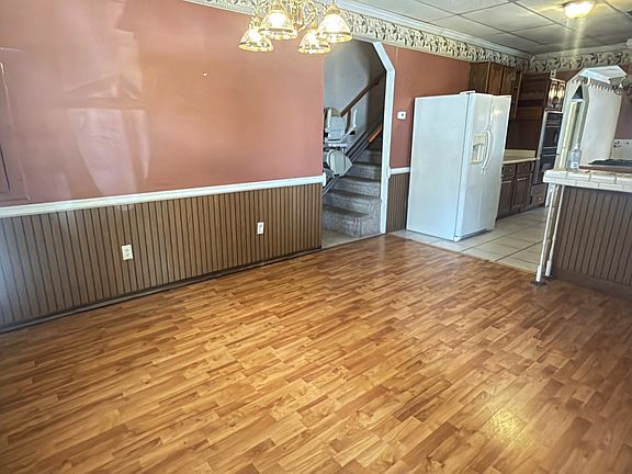 4th image of 108 Sunset Cir