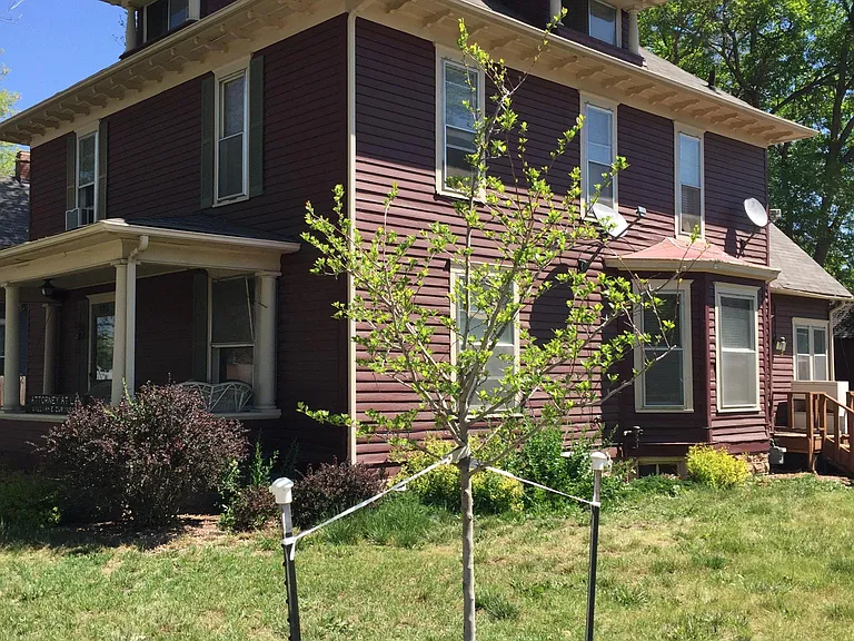 802 Kimbark St #4 — Photo 11