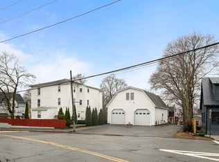 56 Henry Ave #4, Dracut, MA 01826