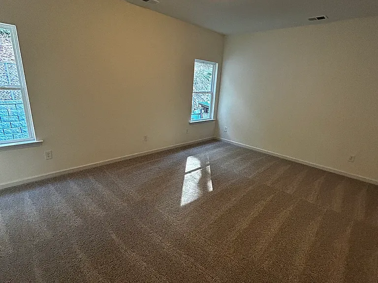 1400 Kammi St — Photo 8
