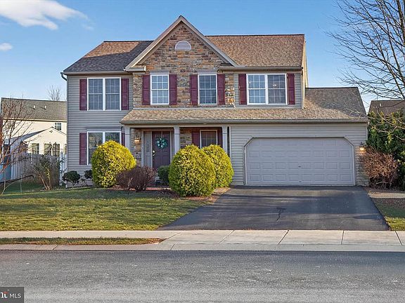 2nd image of 42 Tyler Dr