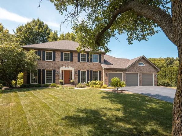 1220 Croydon Ct, Geneva, IL 60134