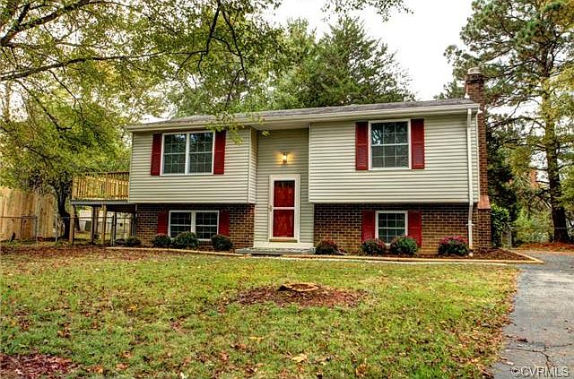 1st image of 5903 Woodfield Ct