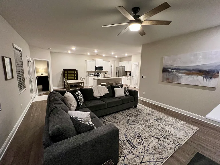4612 Grove Manor Dr — Photo 8