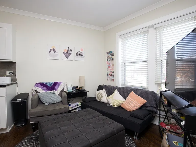 4226 N Clark St #2 — Photo 10