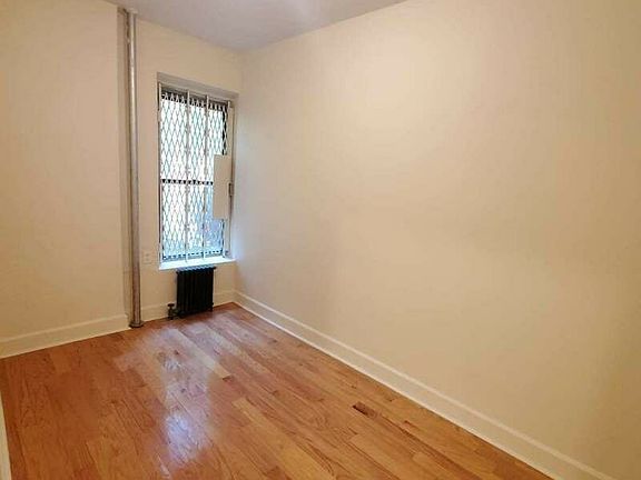5th image of 225 Parkside Ave #11