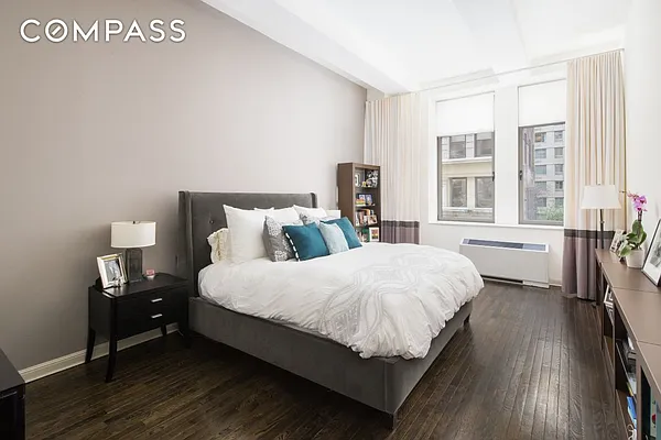 Sold by Compass | media 5