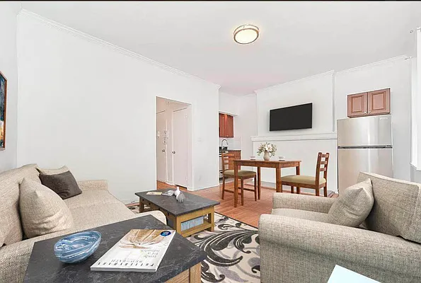 Rented by Compass | media 3