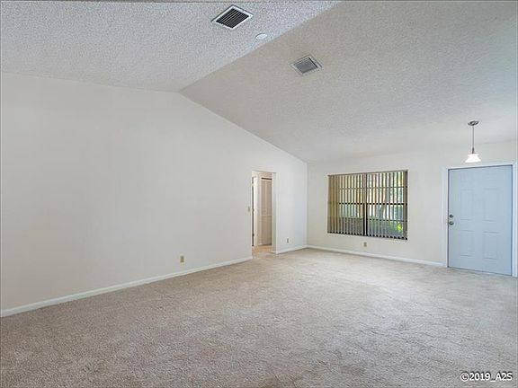 5th image of 11015 Cypress Run Cir