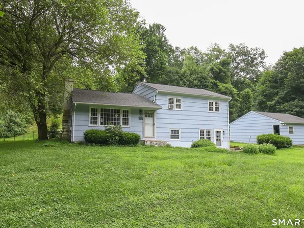 9 Hillside Court, Brookfield, CT 06804