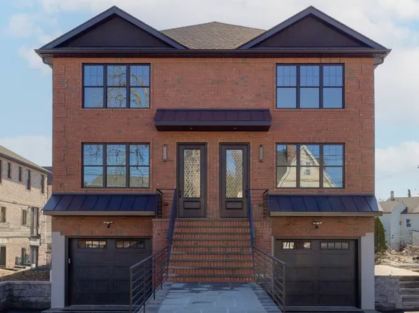 7 Victoria Ln, Yonkers, NY