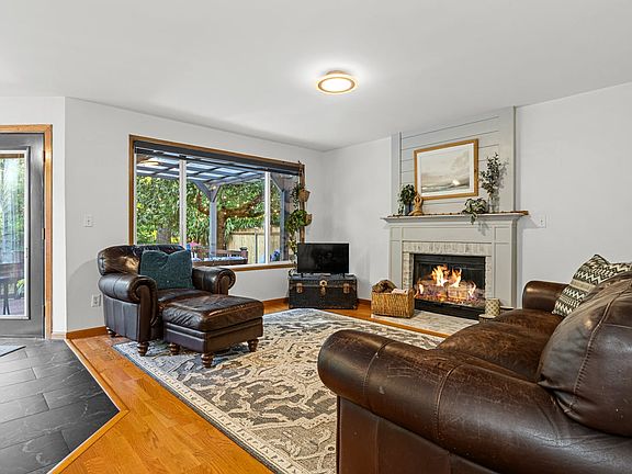 5th image of 7609 39th Ave SE