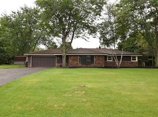 S87W31281 Meyer Dr, Mukwonago, WI 53149