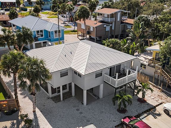 2nd image of 128 Eucalyptus Ct