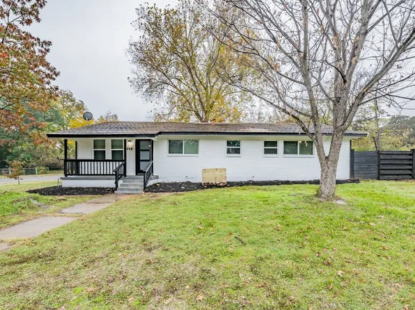 713 Hurstview Dr, Hurst, TX 76053