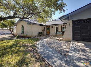 409 Oakwood Blvd, New Braunfels, TX 78130