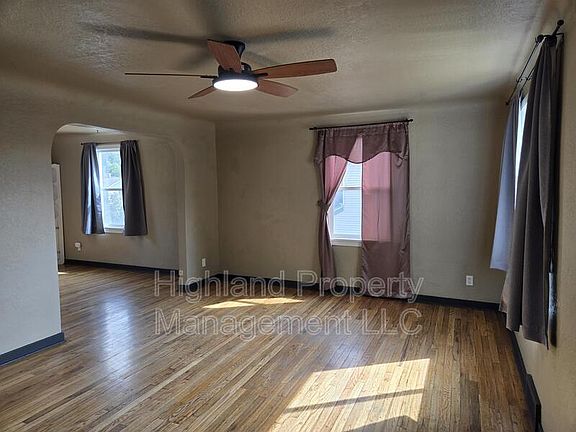 5th image of 1160 NE Lake St