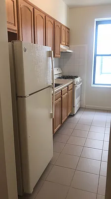 Rented by Ben Bay Realty Co. of Bay Ridge | media 27