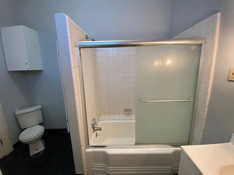 1438 Pleasant St #C — Photo 3
