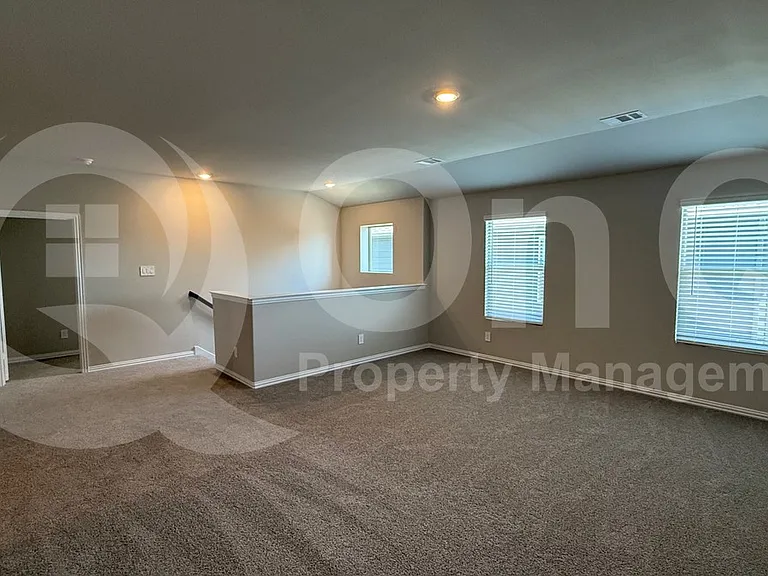 2509 Sinopa St — Photo 11