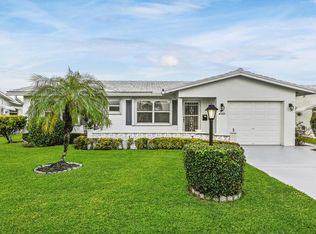 605 SW 20th St, Boynton Beach, FL 33426