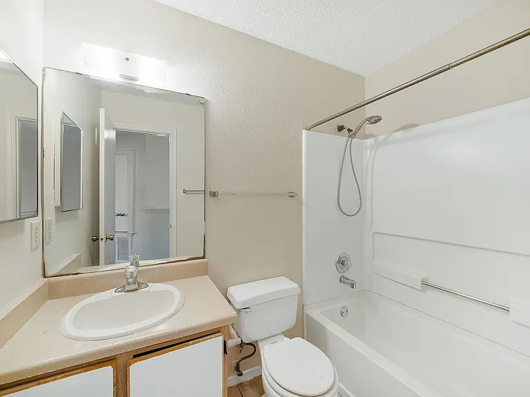 2010 Muddy Peak Dr — Photo 33