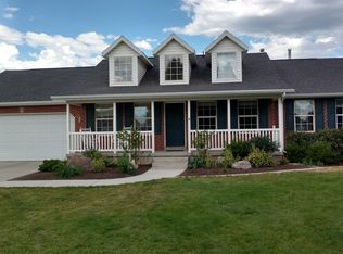 208 E Centennial Cv, Lehi, UT 84043