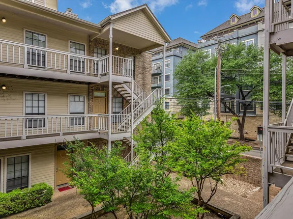 715 W 22nd 1/2 St APT 208, Austin, TX 78705