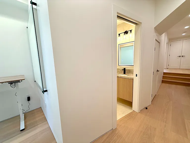 941 Greenwich St #939 — Photo 29