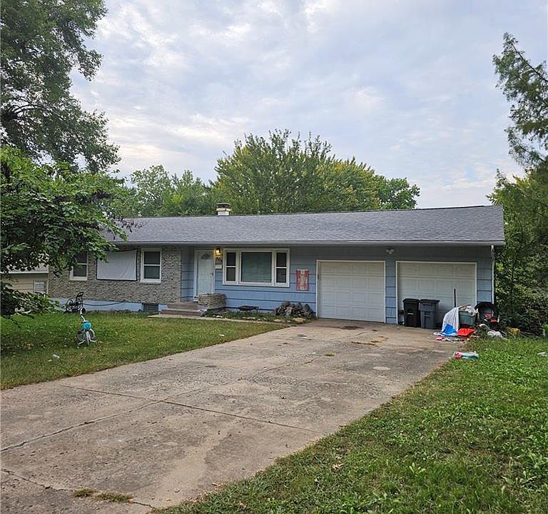 1st image of 8816 E 84th St