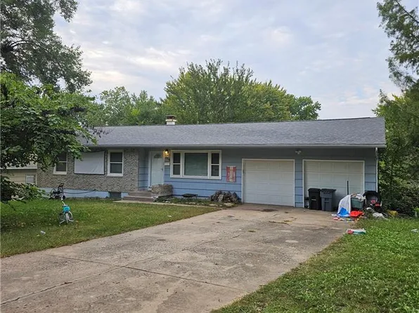 8816 E 84th St, Raytown, MO 64138