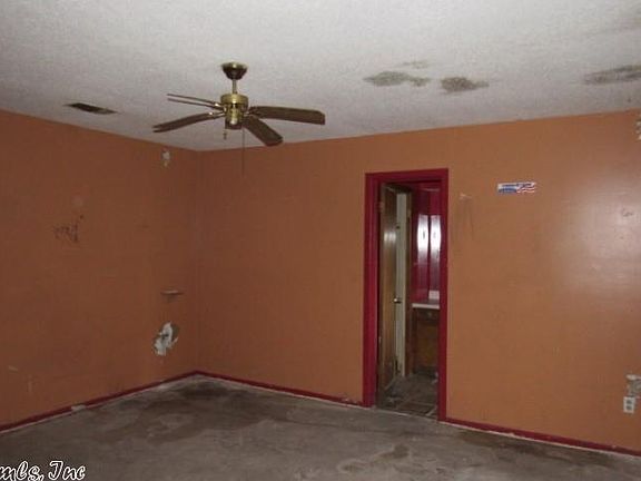 4th image of 3721 Pasley Ln