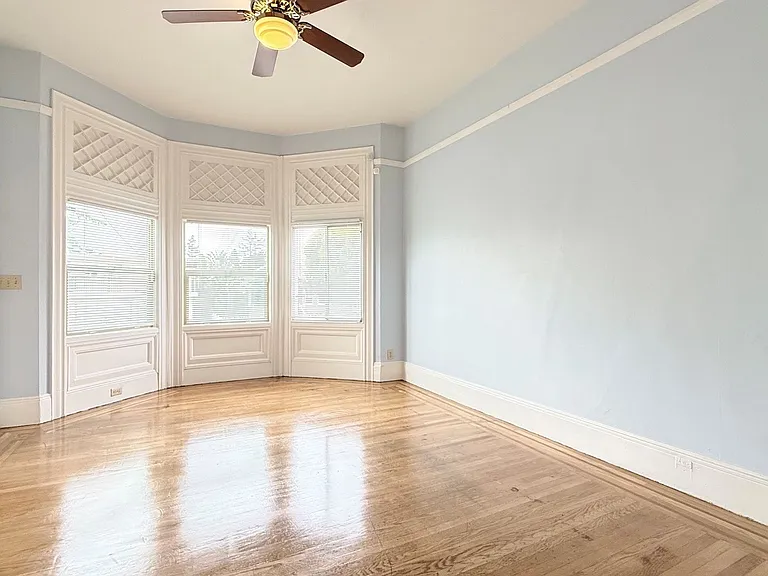 3034 Capp St — Photo 2