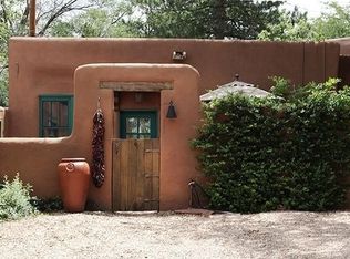 723A Gildersleeve St, Santa Fe, NM 87505