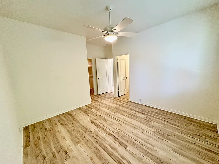 3RD BEDROOM WITH WALK IN CLOSET AND FULL BATHROOM