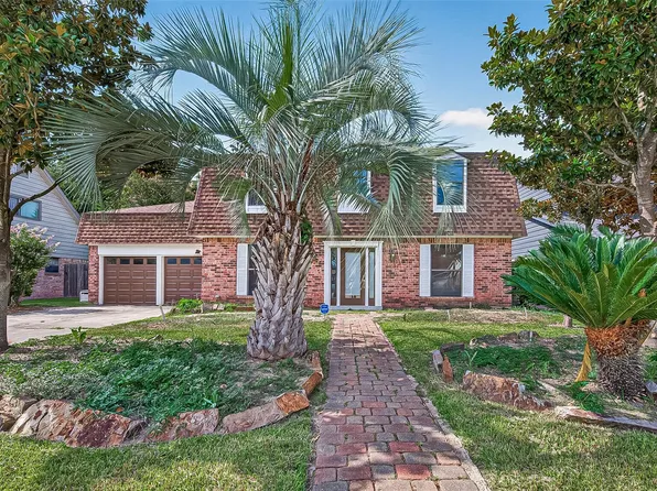 11730 Dorrance Ln, Meadows Place, TX 77477
