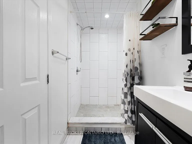 25A Mystic Ave — Photo 12
