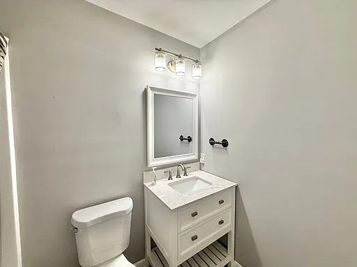 2809 Newark Dr — Photo 15