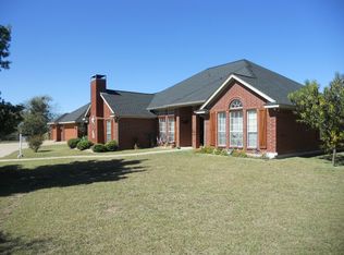 4041 Walnut Ln, Midlothian, TX 76065